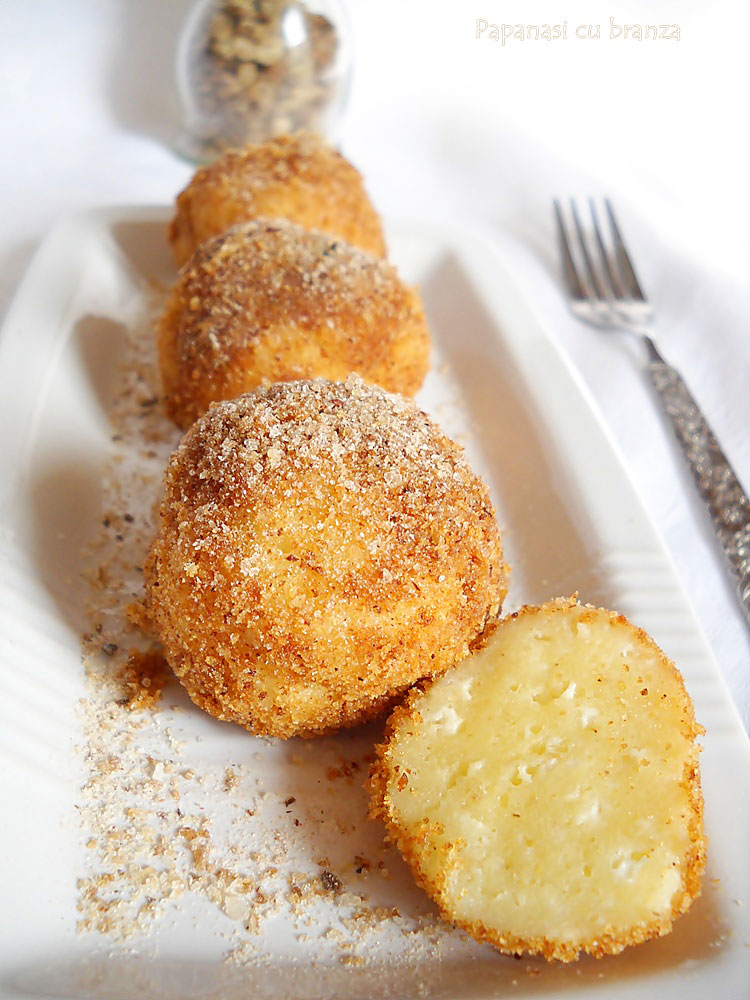 papanasi cu branza