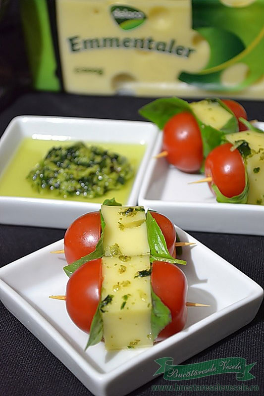 Kebab cu Ementaler si Sos Pesto