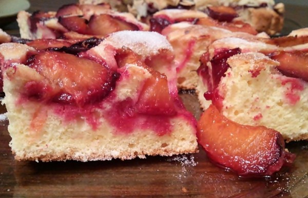 Prajitura-rapida-cu-prune-diana