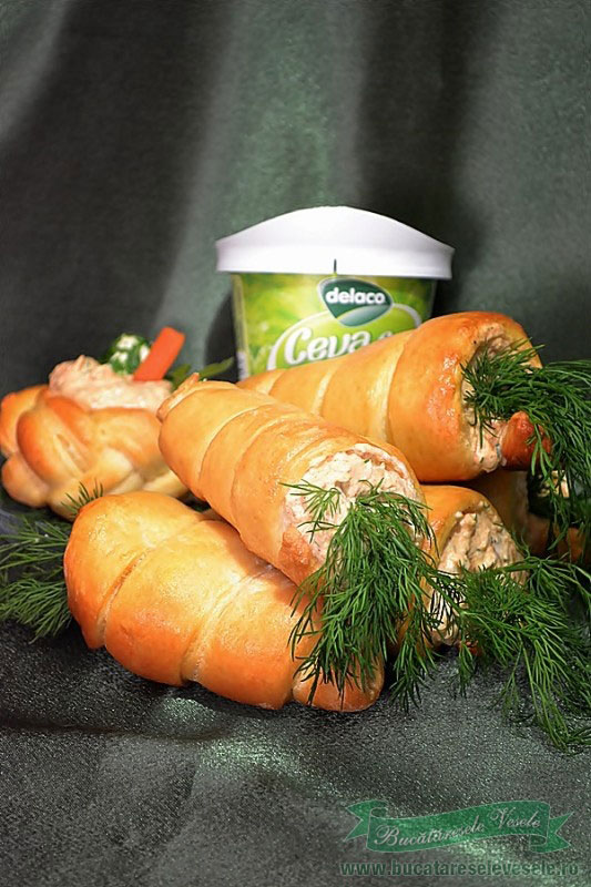 Aperitiv festiv cu crema de branza