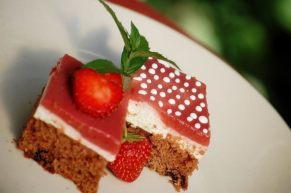 prajitura-cu-branza-si-capsuni-chiriac-raluca-marina