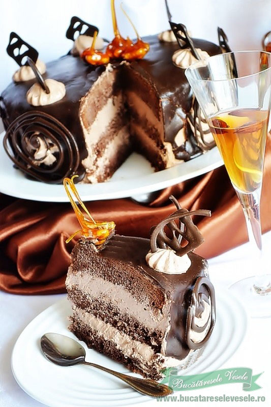 tort-pax-sectiune-intreg-amareto