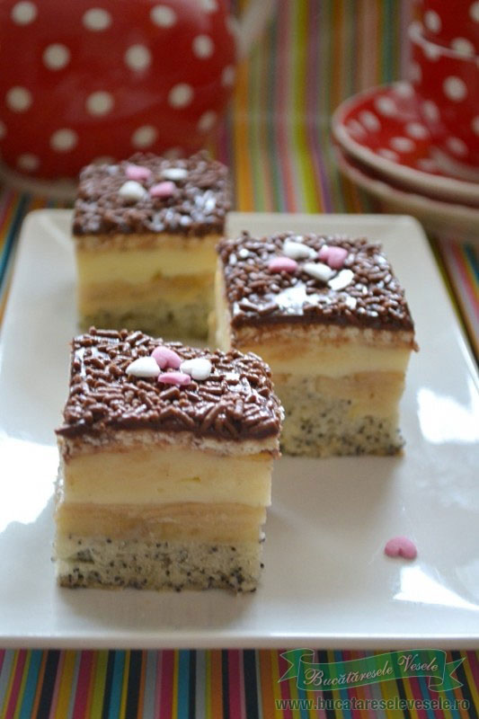 prajitura-cu-mere-mac-si-crema-de-vanilie2
