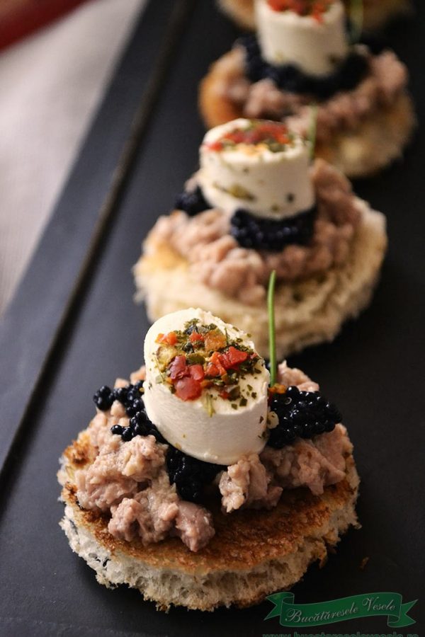 Tartine cu Ficat de Cod si Aperifrais