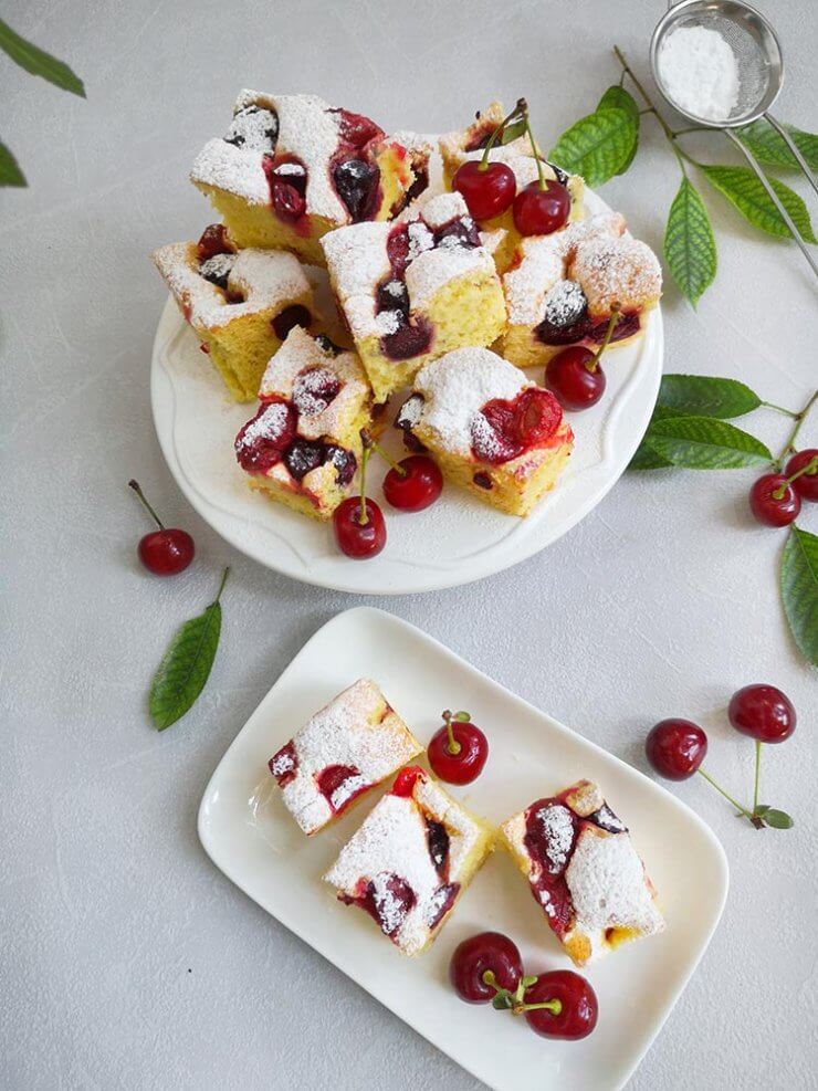 prajitura cu cirese si visine