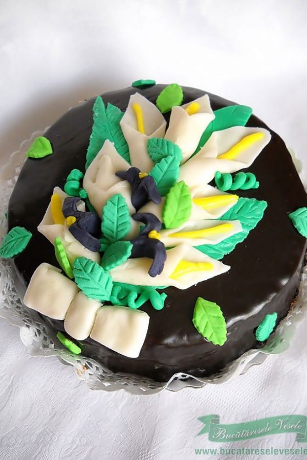 Tort cu crema de portocale si ciocolata