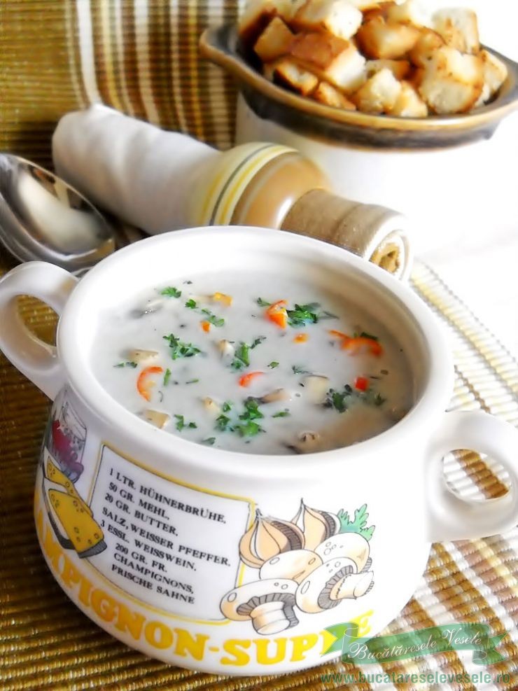Supa crema de ciuperci