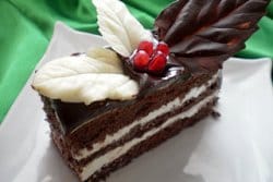 Tort cu crema ganache