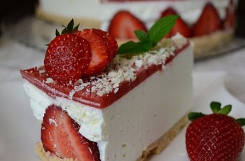 Cheesecake cu capsuni