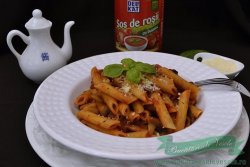 Paste Penne cu Ciuperci si Sos de Rosii