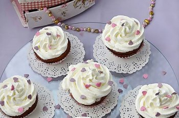 Cupcakes cu Pere si Crema de Mascarpone