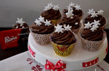 cupcakes cu ciocolata si crema ganache