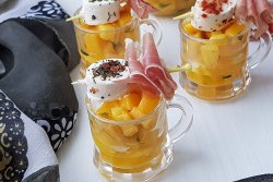 Aperitiv cu mango si Aperifrais