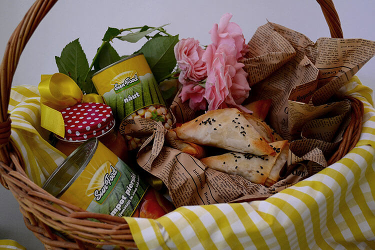 trigoane cu legume coapte pentru picnic