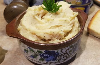 Salata de cartofi cu ton maruntit