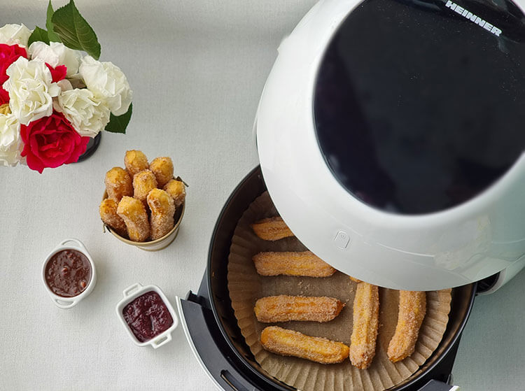 Churros coapte in friteuza cu aer cald