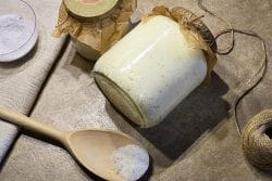 Branza framantata sau branza iute