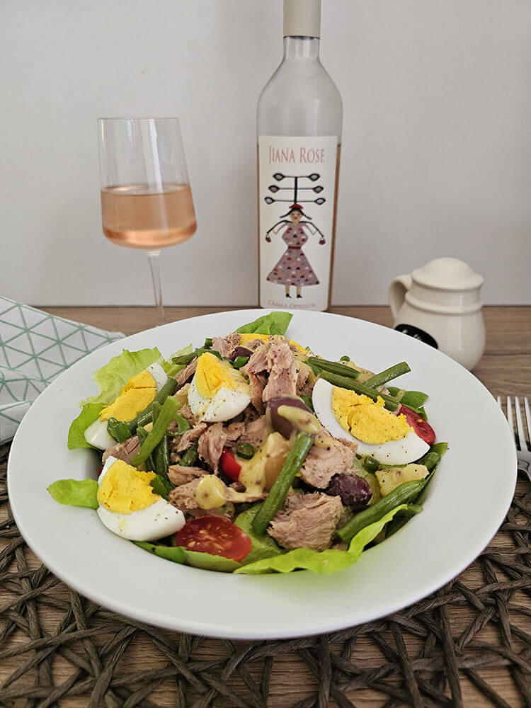 salata nicoise- reteta frantuzeasca
