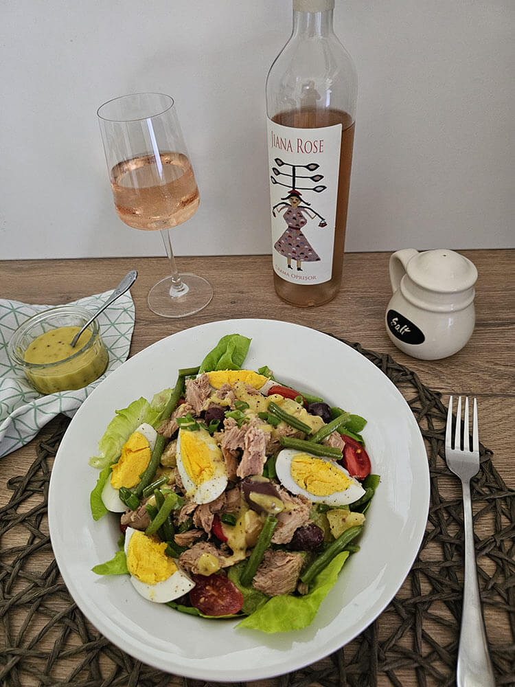 salata nicoise- reteta frantuzeasca