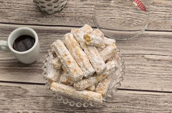Biscuiti spritati cu untura