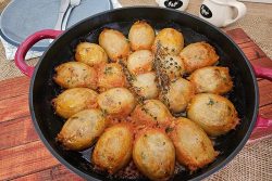 ceapa umpluta cu carne de curcan