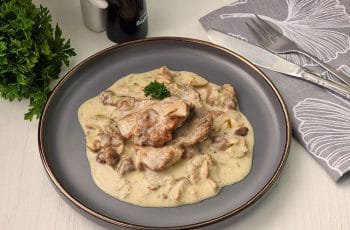 Escalop de caprioara cu ciuperci