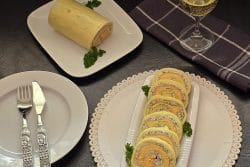 Rulada aperitiv de cascaval cu branza si oua