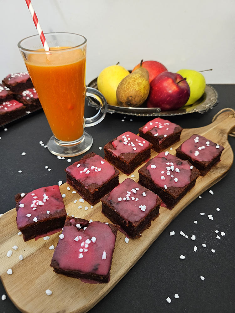 Prajitura de post cu morcov si sfecla