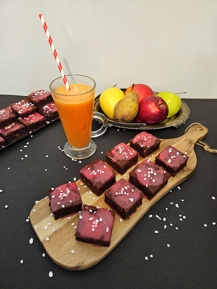 Prajitura de post cu morcov si sfecla