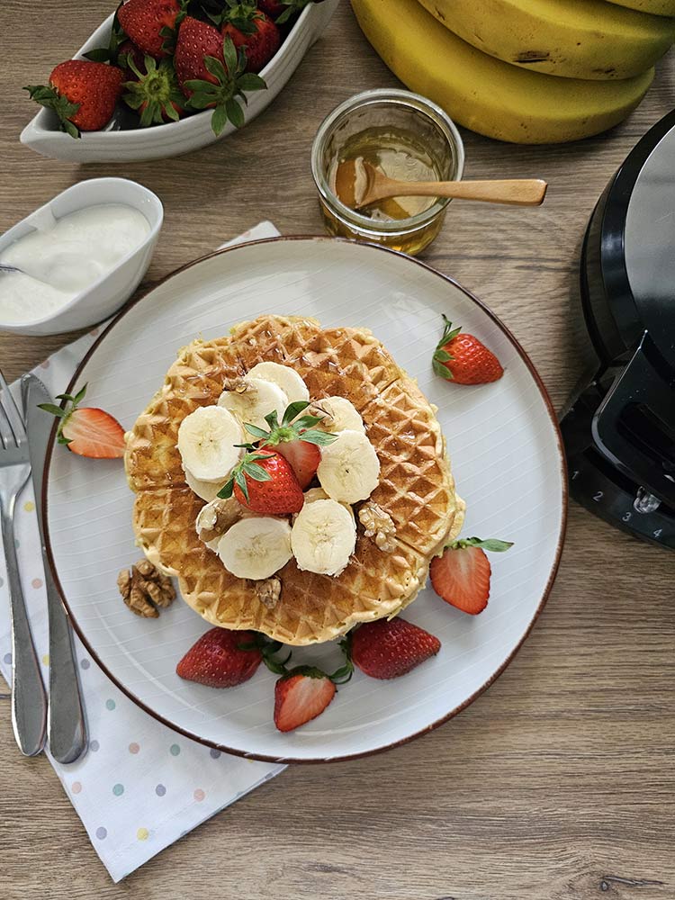 vafe pufoase si sanatoase cu banane, fara zahar adaugat pentru bebelusi