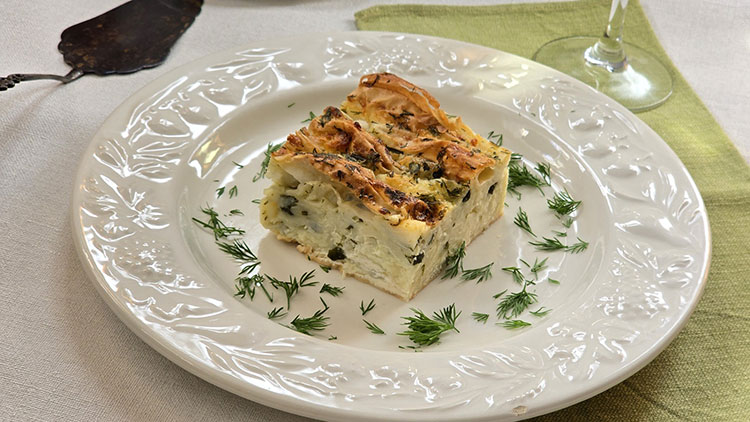 Placinta Creata cu Telemea
