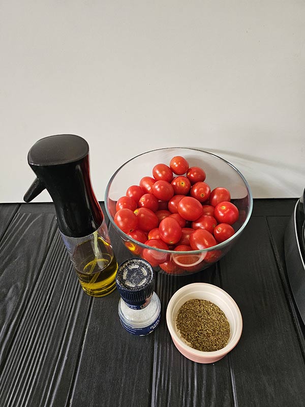 ingrediente rosii uscate