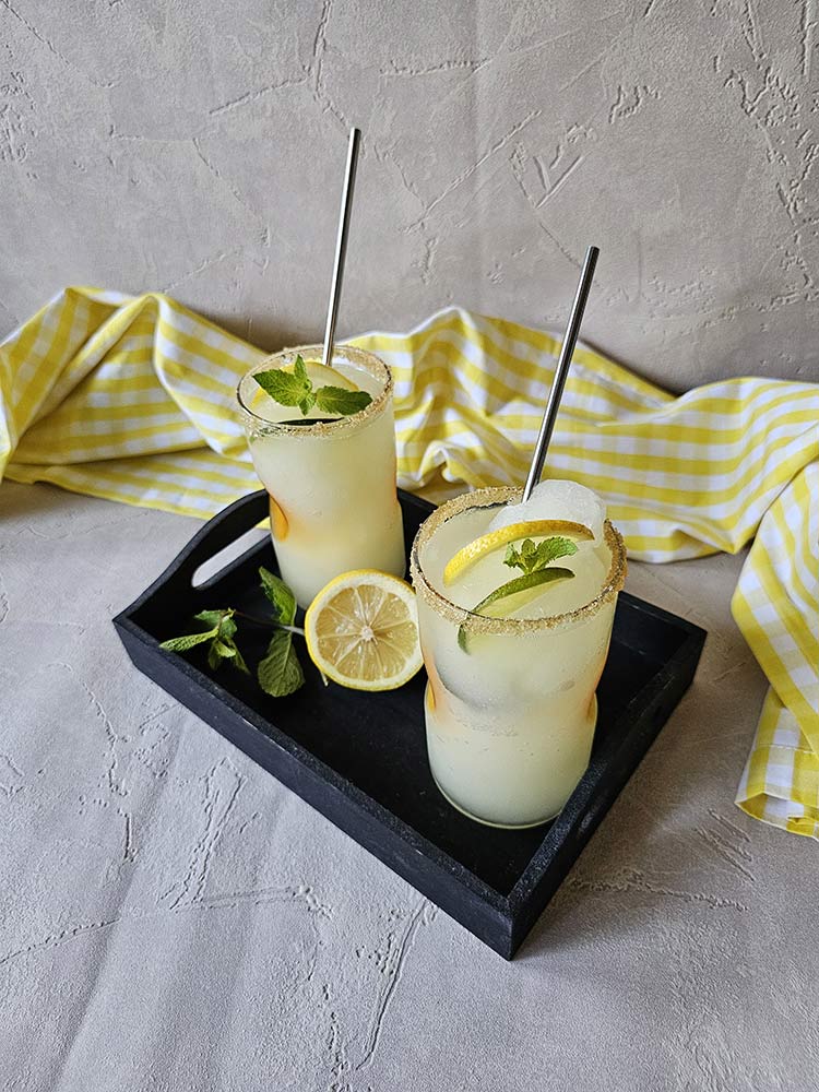 Limonada Slushie cu Menta si Miere