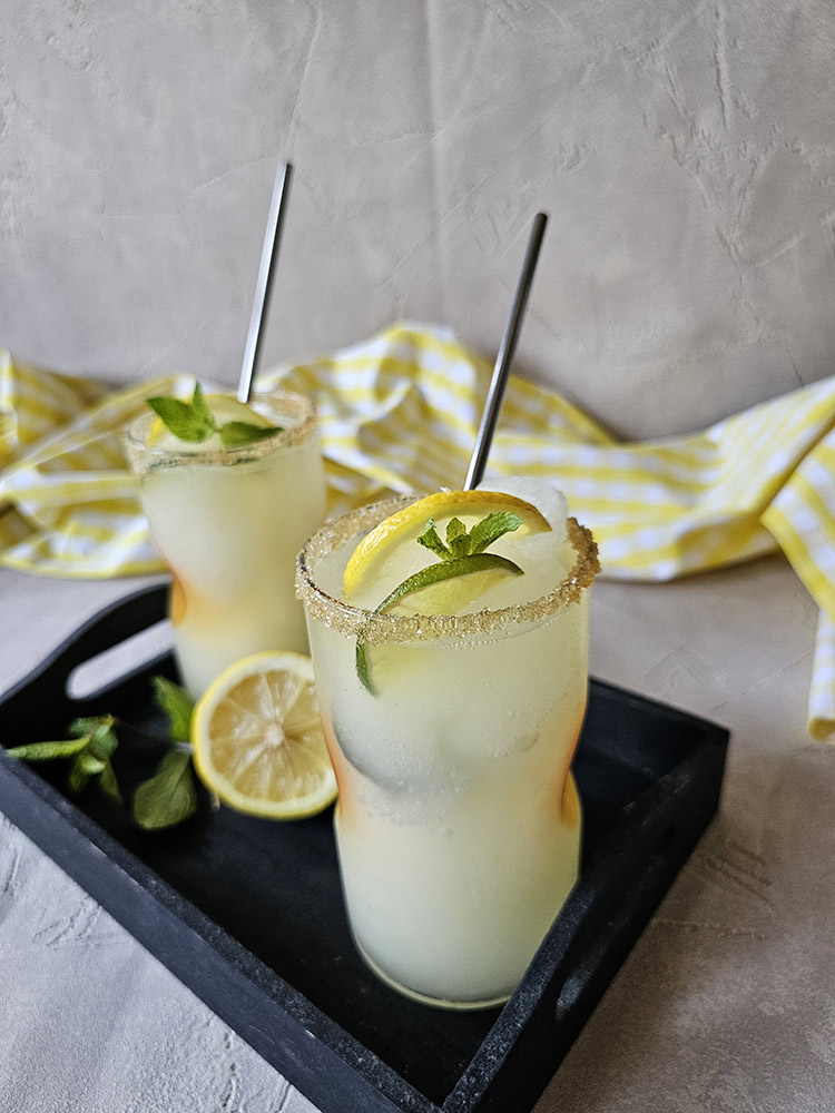 Limonada Slushie cu Menta si Miere
