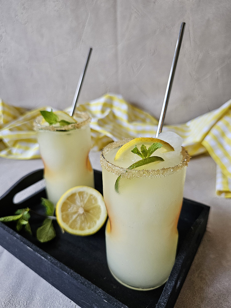 Limonada Slushie cu Menta si Miere