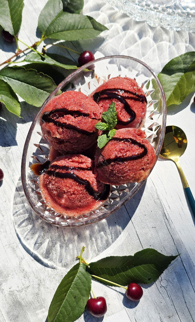 Sorbet de cirese cu miere