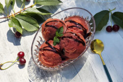 Sorbet de cirese cu miere