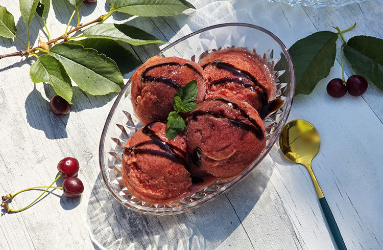 Sorbet de cirese cu miere